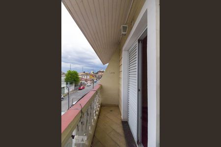 Casa à venda com 205m², 3 quartos e 5 vagasSacada Quarto 2