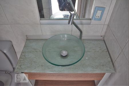 Apartamento à venda com 56m², 2 quartos e 1 vagaBanheiro - Torneira