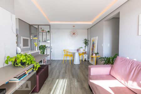Sala de apartamento para alugar com 2 quartos, 70m² em Petrópolis, Porto Alegre