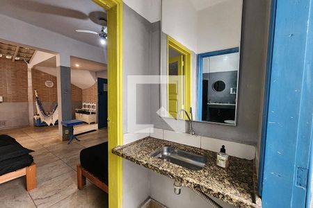 Apartamento à venda com 130m², 2 quartos e sem vaga Apartamento à venda com 130m², 2 quartos e sem vagaBanheiro
