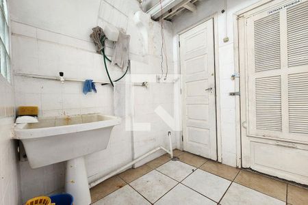 Apartamento à venda com 130m², 2 quartos e sem vaga Apartamento à venda com 130m², 2 quartos e sem vagaÁrea de Serviço