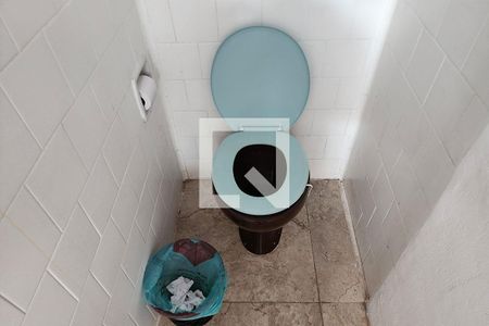 Apartamento à venda com 130m², 2 quartos e sem vaga Apartamento à venda com 130m², 2 quartos e sem vagaBanheiro de serviço