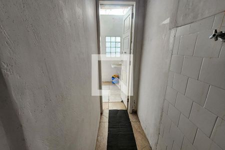 Apartamento à venda com 130m², 2 quartos e sem vaga Apartamento à venda com 130m², 2 quartos e sem vagaBanheiro de serviço