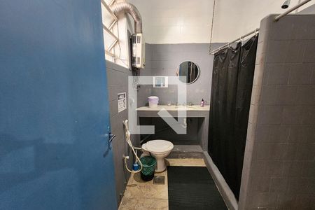 Apartamento à venda com 130m², 2 quartos e sem vaga Apartamento à venda com 130m², 2 quartos e sem vagaBanheiro