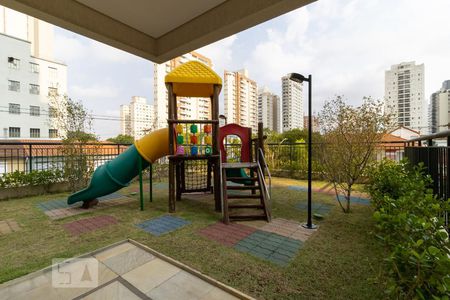 Apartamento à venda com 170m², 3 quartos e 5 vagas Apartamento à venda com 170m², 3 quartos e 5 vagasPlayground