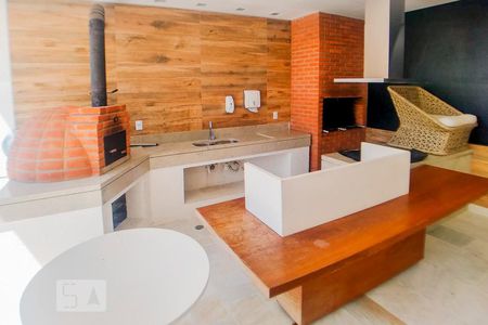 Apartamento para alugar com 70m², 2 quartos e 2 vagas Apartamento para alugar com 70m², 2 quartos e 2 vagasÁrea comum - Churrasqueira
