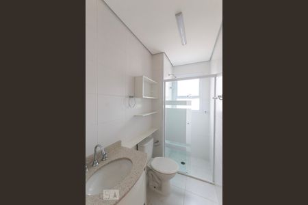Apartamento para alugar com 70m², 2 quartos e 2 vagas Apartamento para alugar com 70m², 2 quartos e 2 vagasBanheiro