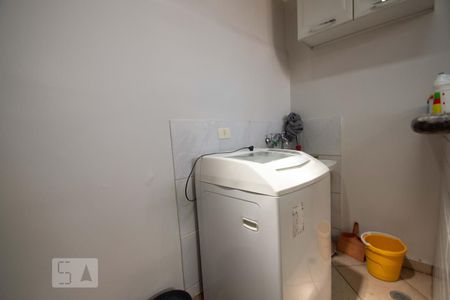 Casa à venda com 160m², 3 quartos e 2 vagas Casa à venda com 160m², 3 quartos e 2 vagasÁrea de Serviço