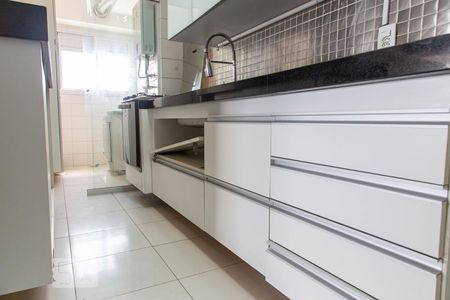 Apartamento à venda com 192m², 3 quartos e 2 vagas Apartamento à venda com 192m², 3 quartos e 2 vagasCozinha