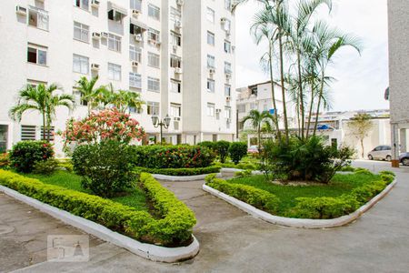Apartamento à venda com 76m², 3 quartos e 1 vaga Apartamento à venda com 76m², 3 quartos e 1 vagaÁrea Comum