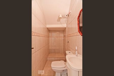 Casa à venda com 250m², 5 quartos e 2 vagas Casa à venda com 250m², 5 quartos e 2 vagasBanheiro 2