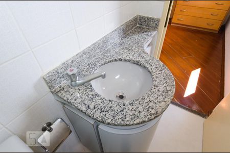 Apartamento à venda com 88m², 3 quartos e 2 vagasBanheiro da suíte