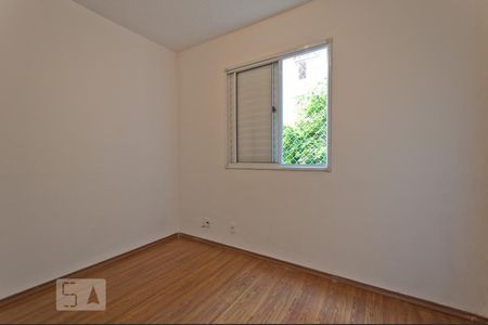 Quarto 1 de apartamento para alugar com 2 quartos, 43m² em Vila Talarico, São Paulo