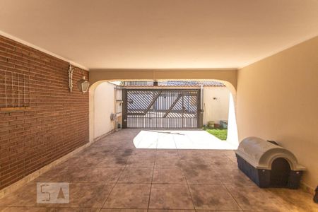 Casa à venda com 230m², 3 quartos e 3 vagasGaragem