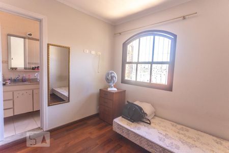 Casa à venda com 230m², 3 quartos e 3 vagasSuíte 1