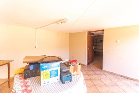 Casa à venda com 230m², 3 quartos e 3 vagasPorão