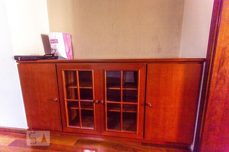 Casa à venda com 230m², 3 quartos e 3 vagasBuffet