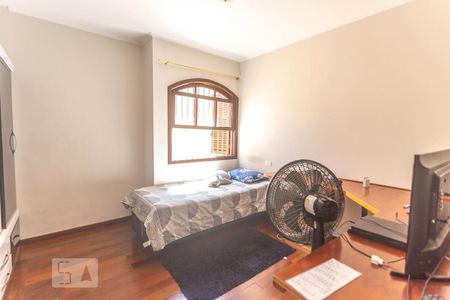 Casa à venda com 230m², 3 quartos e 3 vagasQuarto