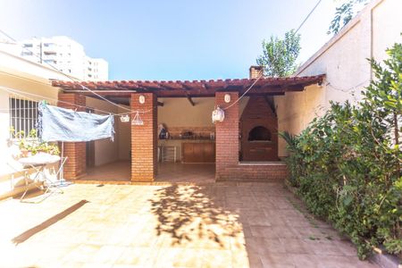 Casa à venda com 230m², 3 quartos e 3 vagasQuintal