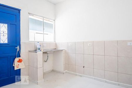 Cozinha de casa para alugar com 1 quarto, 70m² em Santa Teresinha, São Paulo