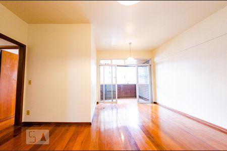 Sala de apartamento para alugar com 4 quartos, 150m² em Anchieta, Belo Horizonte
