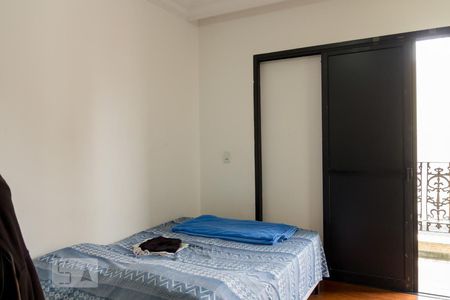 Apartamento à venda com 254m², 4 quartos e 4 vagas Apartamento à venda com 254m², 4 quartos e 4 vagasQuarto 3