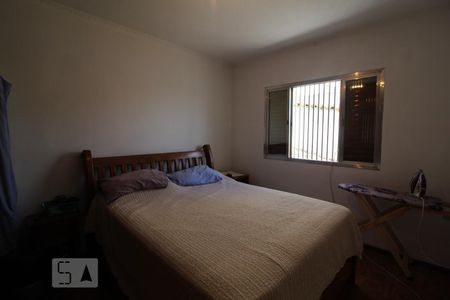 Casa à venda com 300m², 3 quartos e 2 vagasquarto 1