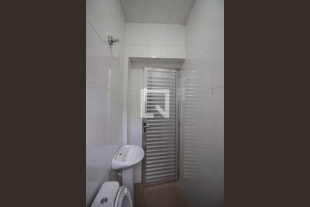 Casa à venda com 188m², 3 quartos e 2 vagasBanheiro 2