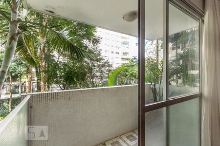 Apartamento para alugar com 90m², 3 quartos e 2 vagas Apartamento para alugar com 90m², 3 quartos e 2 vagasvaranda