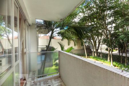 Apartamento para alugar com 90m², 3 quartos e 2 vagas Apartamento para alugar com 90m², 3 quartos e 2 vagasvaranda