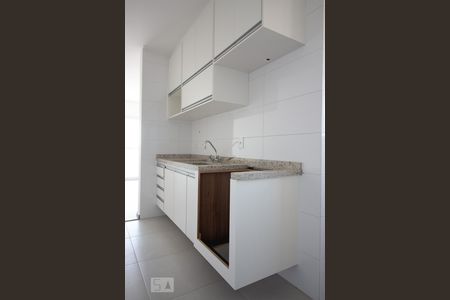 Apartamento para alugar com 54m², 2 quartos e 2 vagas Apartamento para alugar com 54m², 2 quartos e 2 vagasCozinha