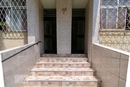 Apartamento à venda com 64m², 3 quartos e sem vaga Apartamento à venda com 64m², 3 quartos e sem vagaHall de Entrada