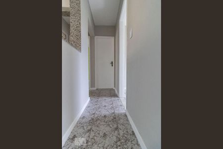 Apartamento à venda com 64m², 3 quartos e sem vaga Apartamento à venda com 64m², 3 quartos e sem vagaCorredor