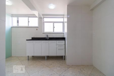 Apartamento à venda com 64m², 3 quartos e sem vaga Apartamento à venda com 64m², 3 quartos e sem vagaCozinha