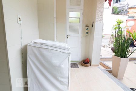 Casa à venda com 270m², 5 quartos e 1 vaga Casa à venda com 270m², 5 quartos e 1 vagaÁrea de Serviço