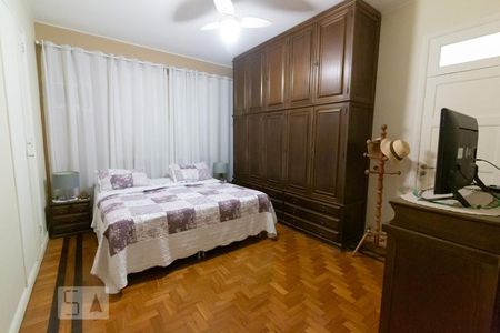 Casa à venda com 270m², 5 quartos e 1 vaga Casa à venda com 270m², 5 quartos e 1 vagaSuíte