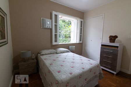 Casa à venda com 270m², 5 quartos e 1 vaga Casa à venda com 270m², 5 quartos e 1 vagaQuarto 4