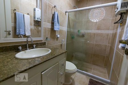 Casa à venda com 270m², 5 quartos e 1 vaga Casa à venda com 270m², 5 quartos e 1 vagaBanheiro