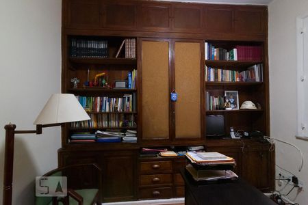 Casa à venda com 270m², 5 quartos e 1 vaga Casa à venda com 270m², 5 quartos e 1 vagaQuarto 1