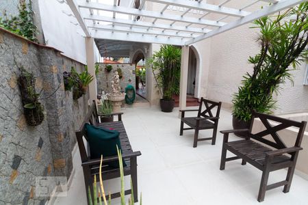 Casa à venda com 270m², 5 quartos e 1 vaga Casa à venda com 270m², 5 quartos e 1 vagaÁrea comum