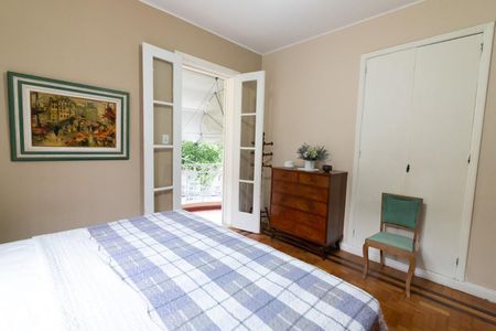 Casa à venda com 270m², 5 quartos e 1 vaga Casa à venda com 270m², 5 quartos e 1 vagaQuarto 2