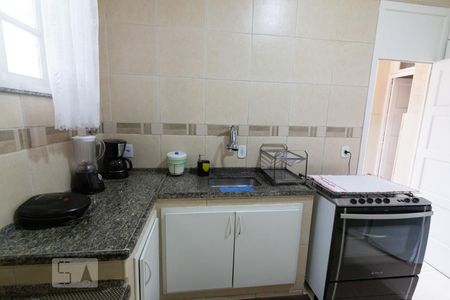 Casa à venda com 270m², 5 quartos e 1 vaga Casa à venda com 270m², 5 quartos e 1 vagaCozinha