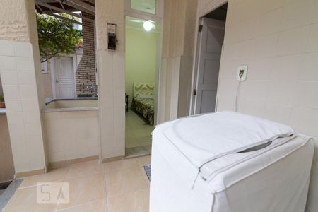 Casa à venda com 270m², 5 quartos e 1 vaga Casa à venda com 270m², 5 quartos e 1 vagaÁrea de Serviço