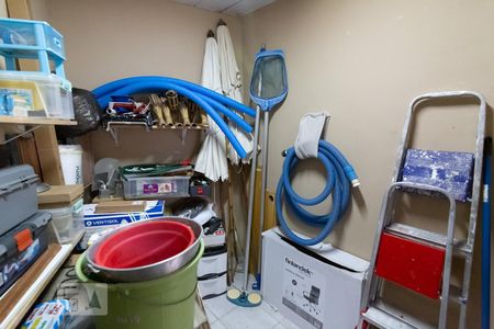 Casa à venda com 270m², 5 quartos e 1 vaga Casa à venda com 270m², 5 quartos e 1 vagaQuarto de Serviço 2