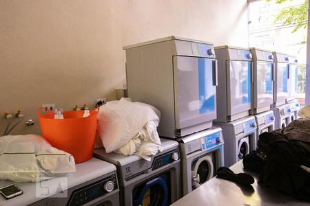 Apartamento à venda com 67m², 1 quarto e 2 vagas Apartamento à venda com 67m², 1 quarto e 2 vagasLavanderia