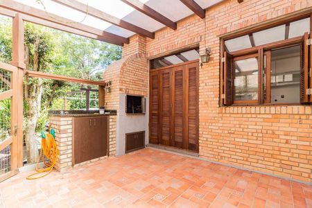 Casa de condomínio à venda com 220m², 3 quartos e 2 vagas Casa de condomínio à venda com 220m², 3 quartos e 2 vagasEspaço Gourmet