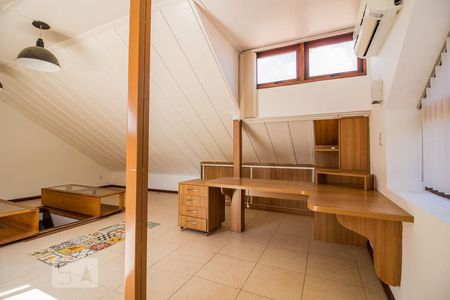 Casa de condomínio à venda com 220m², 3 quartos e 2 vagas Casa de condomínio à venda com 220m², 3 quartos e 2 vagassotão