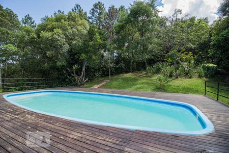 Casa de condomínio à venda com 220m², 3 quartos e 2 vagas Casa de condomínio à venda com 220m², 3 quartos e 2 vagasÁrea comum - Piscina