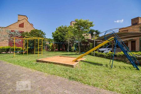 Casa de condomínio à venda com 220m², 3 quartos e 2 vagas Casa de condomínio à venda com 220m², 3 quartos e 2 vagasÁrea Comum - Playground