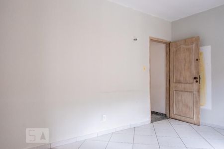 Casa à venda com 180m², 3 quartos e 2 vagas Casa à venda com 180m², 3 quartos e 2 vagasQuarto 2